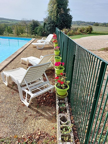 Pleine Fage piscine privée proche de Sarlat