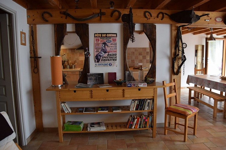 Grange-des-Brousses-salon (31)