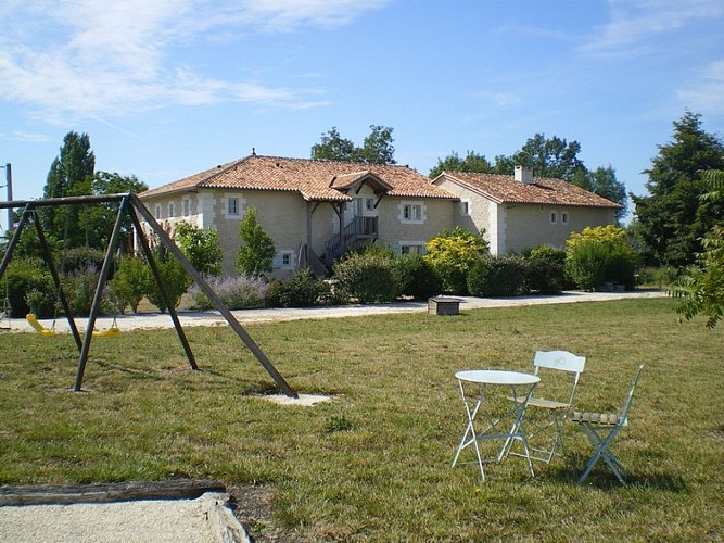 Périgord Inattendu - Gite La meule du Moulin du Treuil