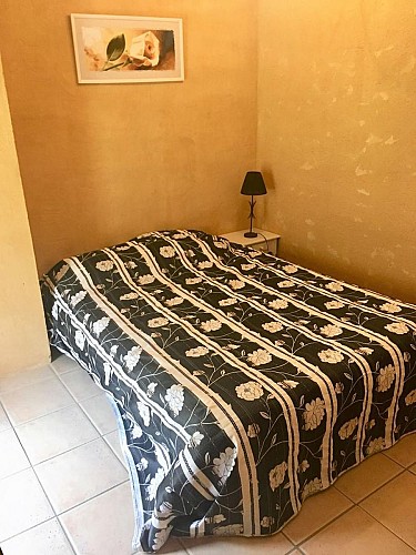 Chambre-lit-double-2---Gite-la-Grange