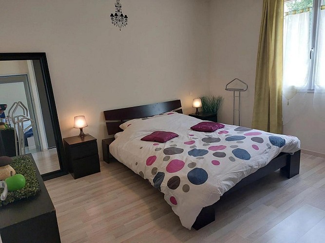 Maison de Verdure climatisée et piscine chauffée