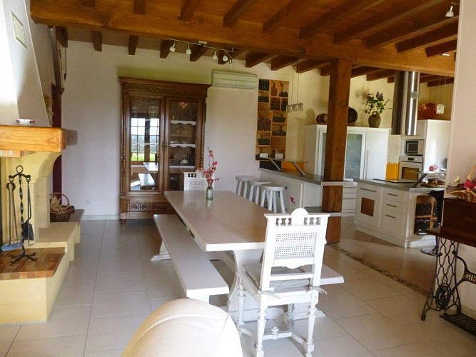 Gite Macou salle à manger2