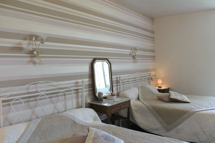 chatelet-de-jayac (3)