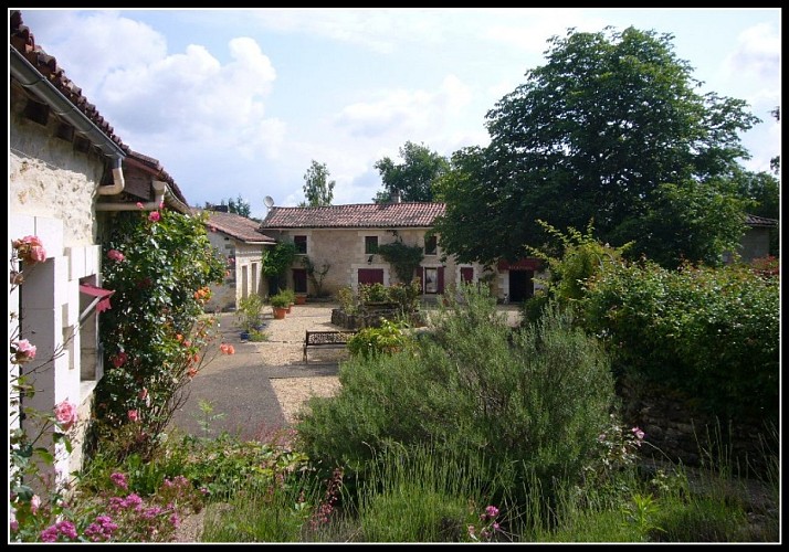 Domaine de la Roseraie2