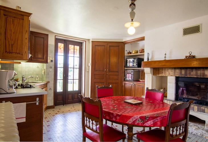 Gite Les Nauches - salle à manger