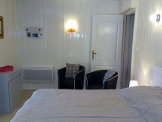 thumbnail_thumbs_gite-la-rose-chambre