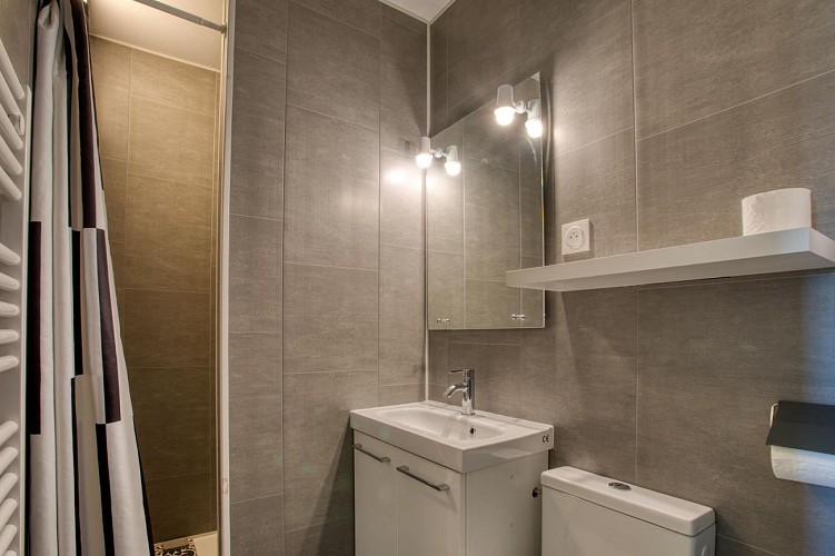 Salle de bain - gîte La Treyne 6