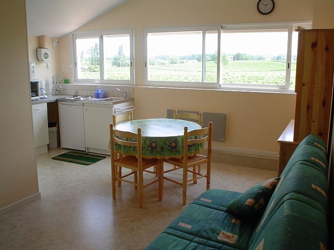 giteChateaulerimensac-CARS-3-800X600-2