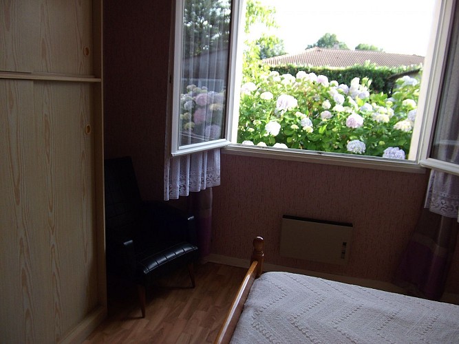 Location de vacances Mme Cheylat - Chambre rose - Carcans