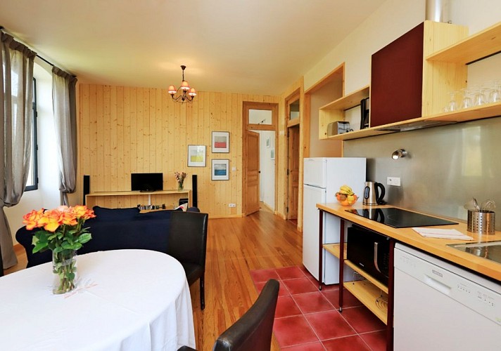 Cordani5 - cuisine séjour entrée