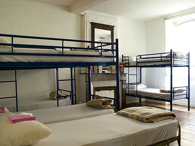 Le chemin vers l'étoile-dortoir--St Jean Pied de Port