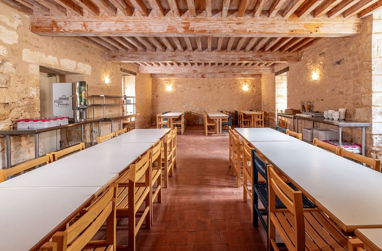 0M7A1914- Auberge de Cadouin - Web@Déclic&amp;Décolle