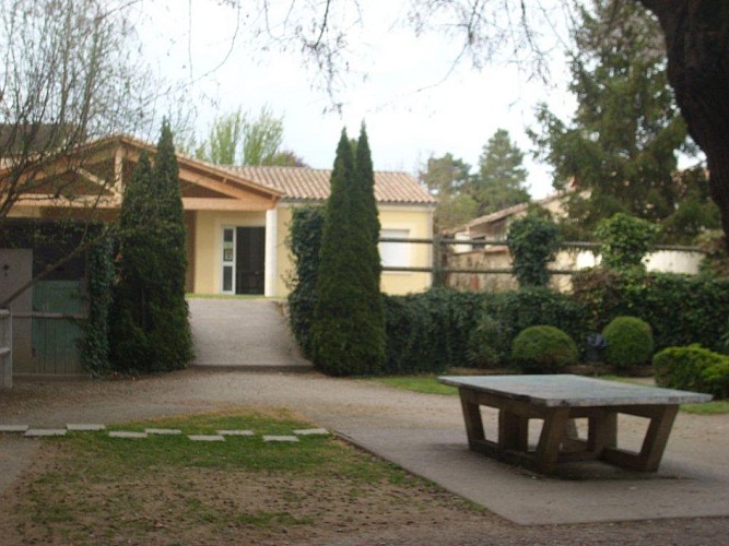 mfr-miramont-batiment-neuf-jardin