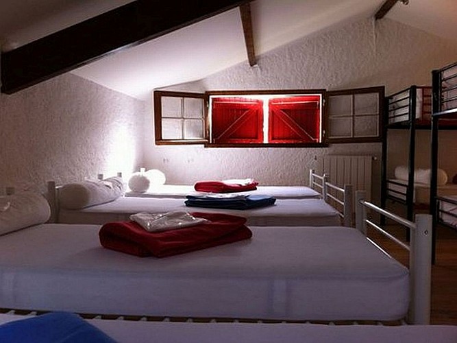 Gite-Kayola-chambre-avec-dortoirs-2