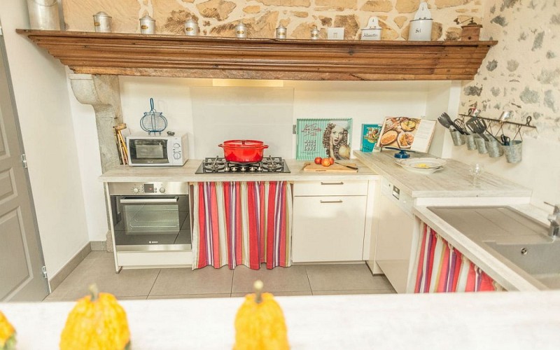 2015-Domaine-des-deux-eaux-cuisine-Meuble-de-tourisme-GUENOLE-LEGAL - 2014-2017-ok