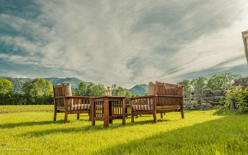 2015-Domaine-des-deux-eaux-salon-de-jardin-Meuble-de-tourisme-GUENOLE-LEGAL - 2014-2017-ok