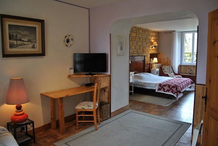 la source de peyssou - les violettes