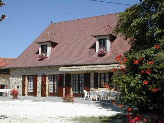 façade blondy800600