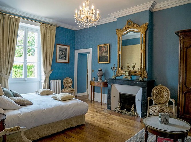 chateau-de-lannet-chambre-pigeonnier