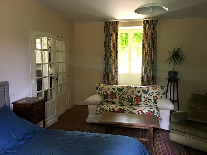 6-Chambre-lit-double-canape-redim