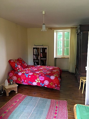 8-Les 1000 portes Chambre-lit-double-redim-2