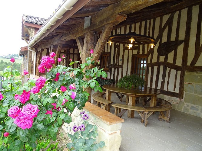 HLOAQU047FS001RS-1-2