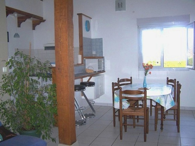 db-CONDEZAYGUES-LGC099C-sejourcuisine