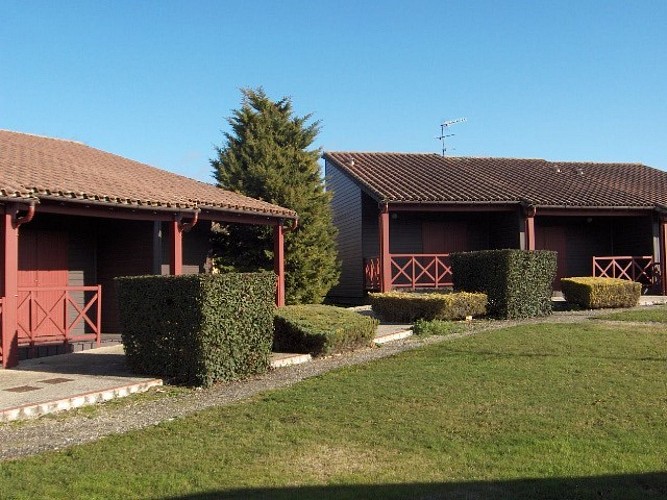 Gîtes de Mézin - Chalets 2