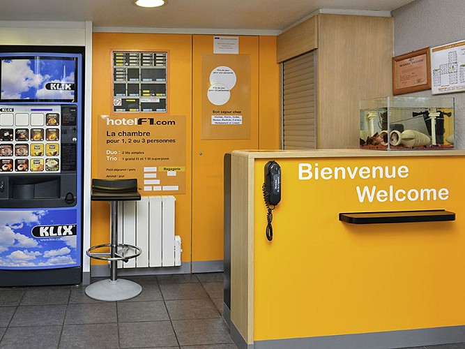hotelF1---réception