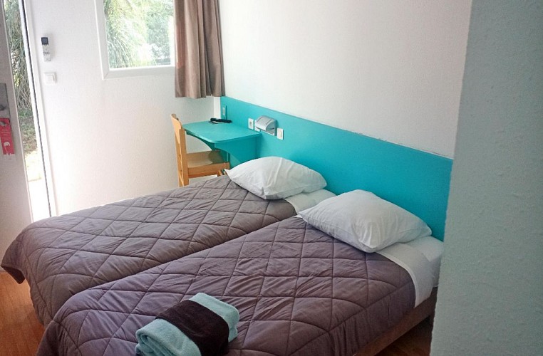 hotel de montaigne 7 2