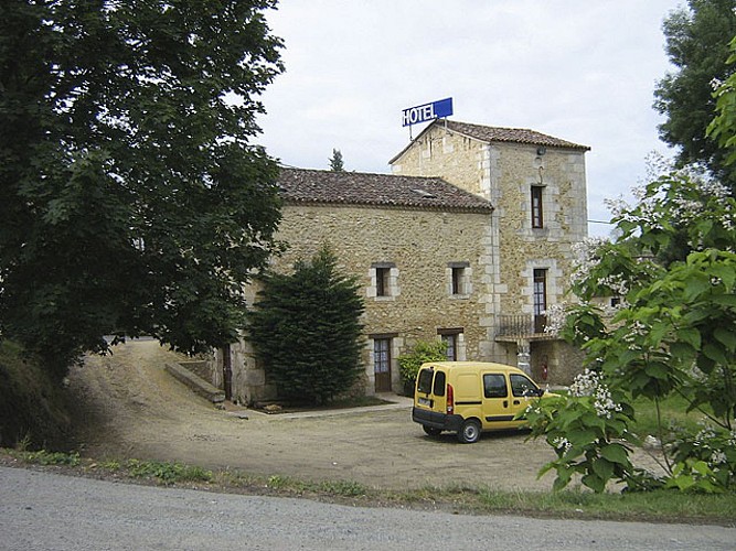 Campsegret - Hôtel-restaurant Les Tamaris