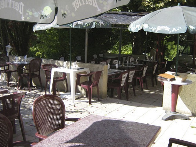 Campsegret - Hôtel-restaurant Les Tamaris