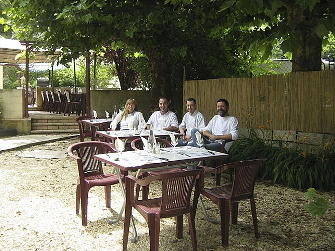 Campsegret - Hôtel-restaurant Les Tamaris