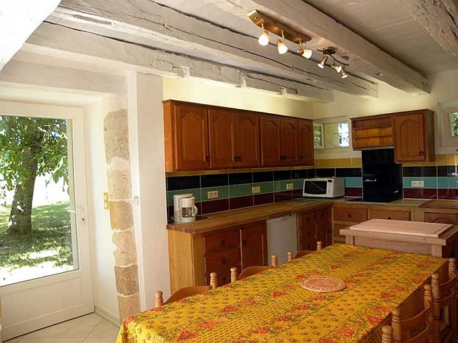 gite-vacances-noyer-cuisine
