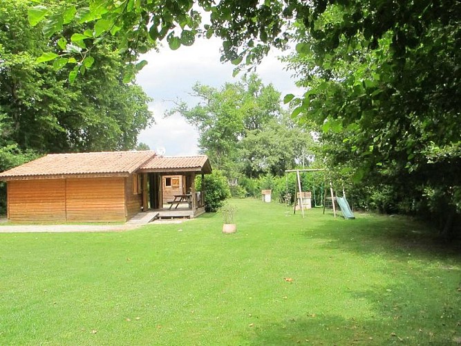 HLOAQU047FS002S1_PINDERES_HLL001C_vued'ensemble