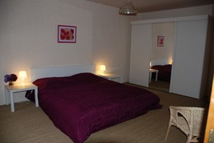 Villeréal - Les gîtes de Born / le  Pigeonnier- chambre