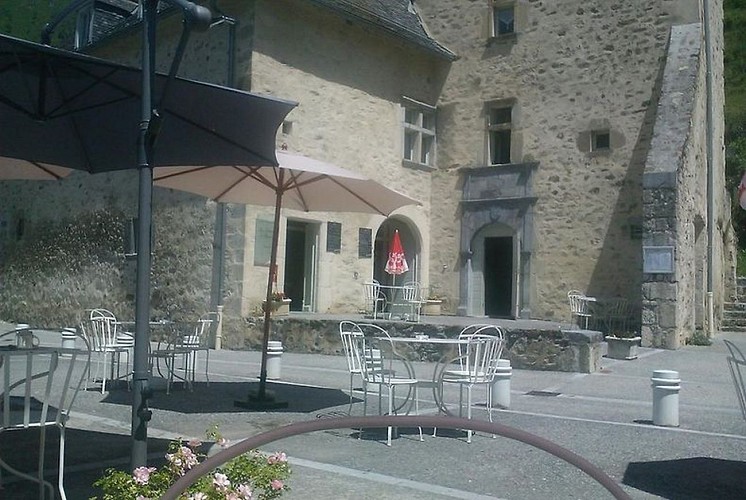 Château d'Arance - Terrasse - CETTE-EYGUN (©COUSIN Guillaume)