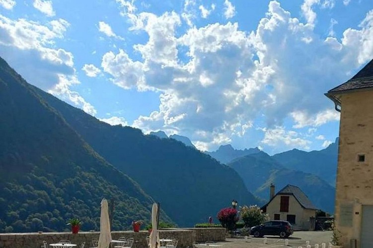 Château d'Arance - Vue terrasse - CETTE-EYGUN (©COUSIN Guillaume)