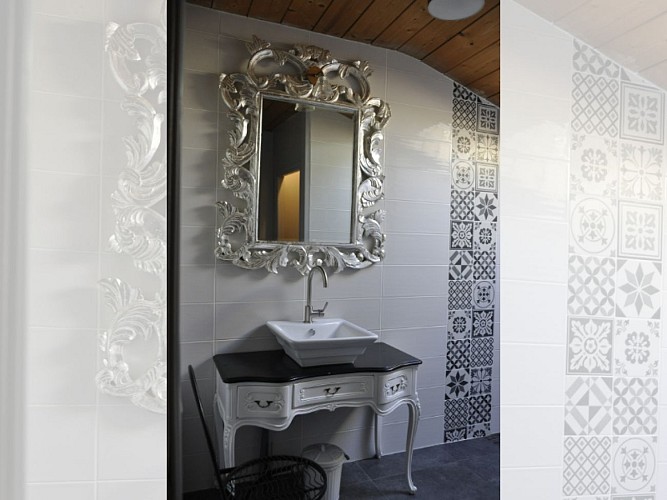 800*600 Sirtaqui - Emmanaelle - Salle de bain