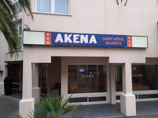 Hôtel Akena Surf - Biarritz - Nouvelle enseigne provisoire 