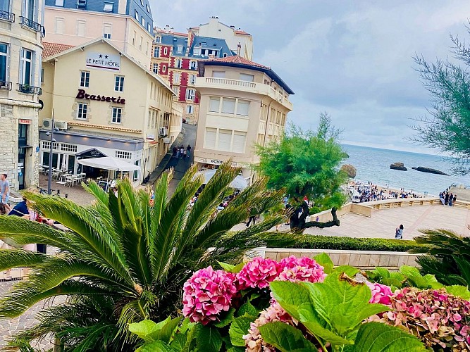 Le Petit Hôtel - Biarritz - devanture 4