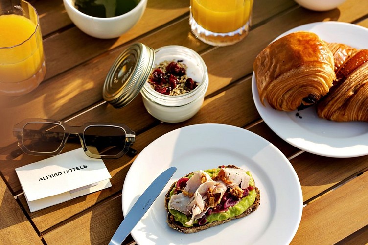Petit dejeuner Alfred Hôtel