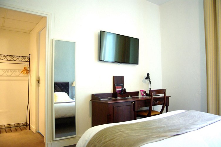 Hôtel Villa Montpensier - Pau - Chambre double TV