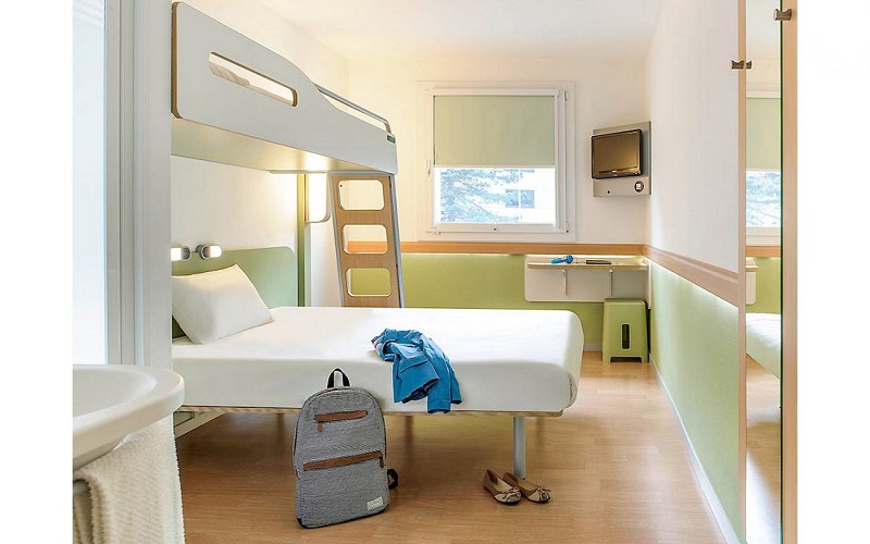 Ibis Budget Pau Est - Pau - Chambre triple