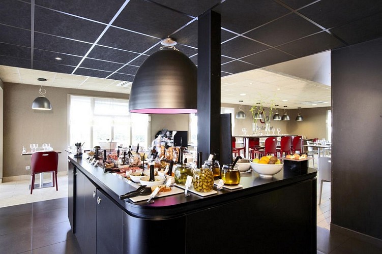Hôtel Campanile - Pau - Buffet Restaurant
