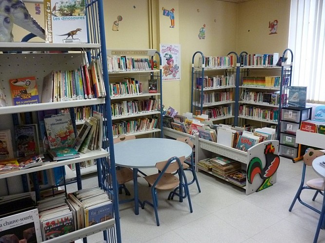 Médiathèque de Champagnac Espace jeunesse 1