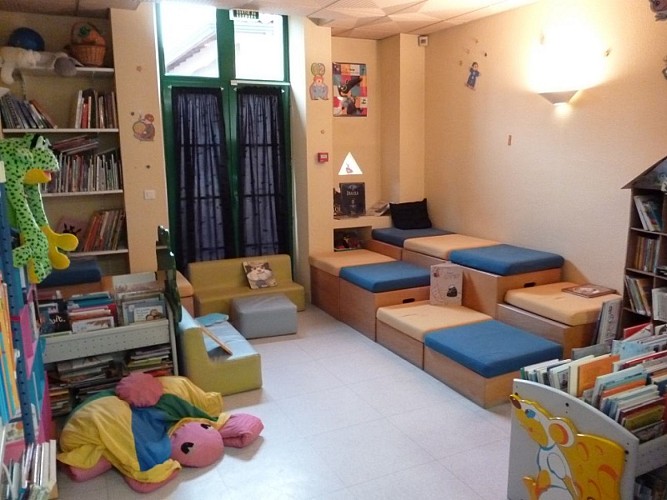 Médiathèque de Champagnac Espace jeunesse 2