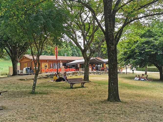 Nantheuil Plan d'eau (1)