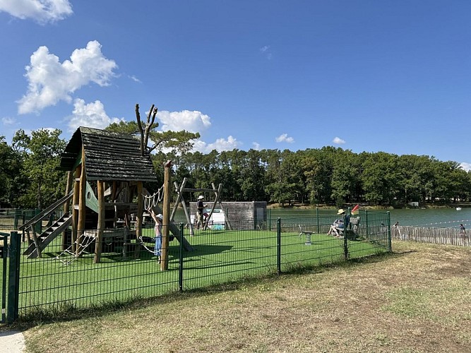 Lac-de-gurson-jeux-CD-vallee-isle-perigord