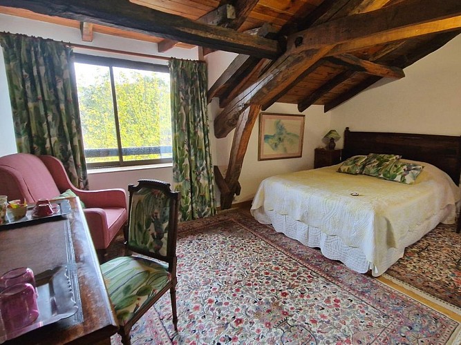 TSDomaine-de-millox_chambre-amarante